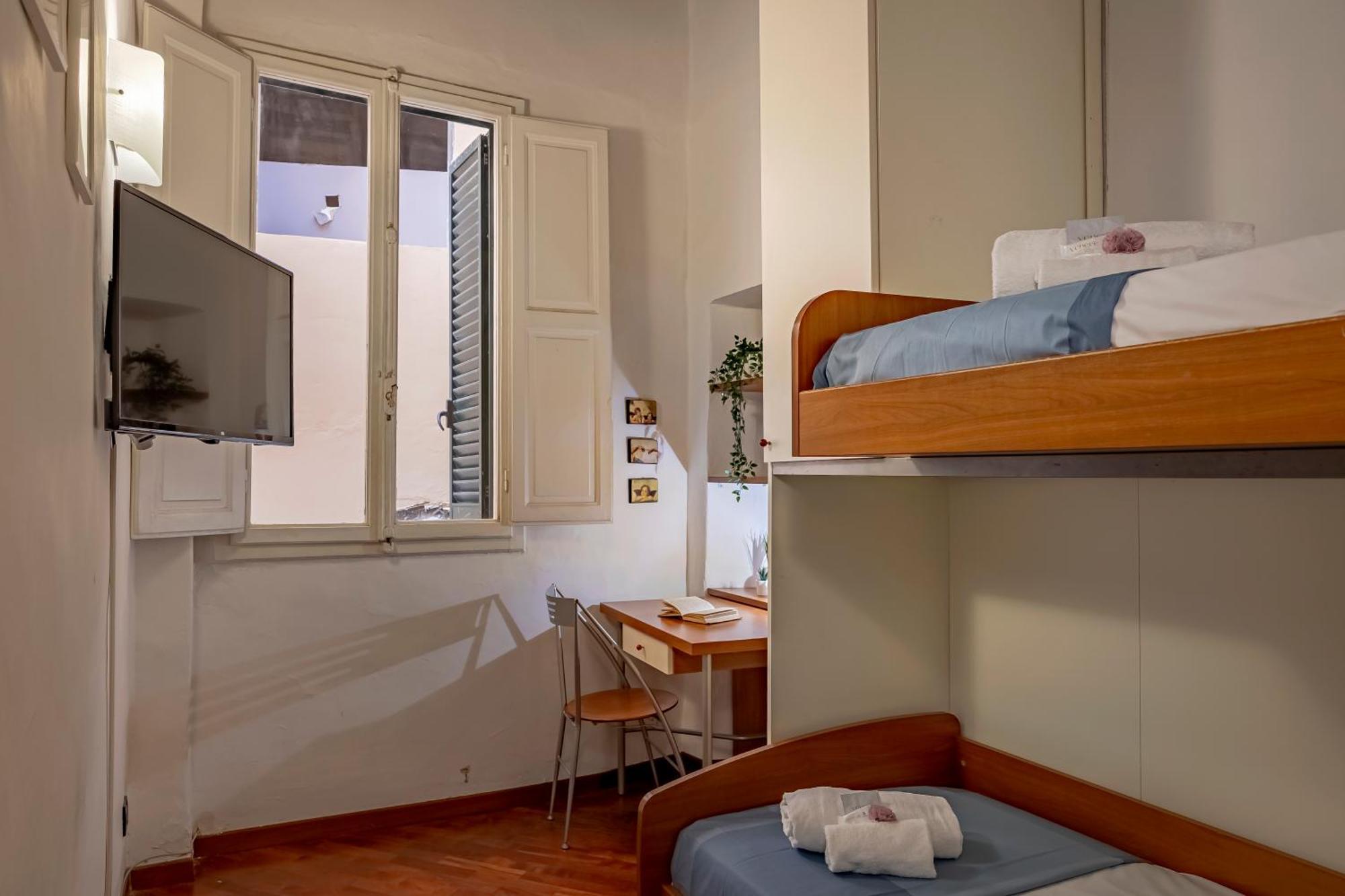 Dante's Guest house *